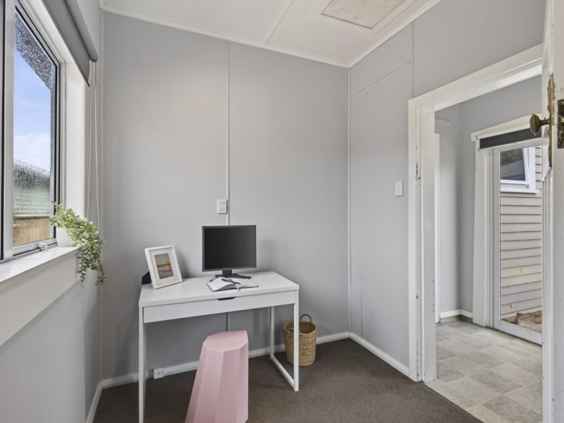 14 Ngaio St,   Strandon