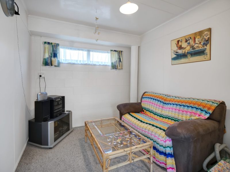 18 Shaldon Crescent, Blagdon