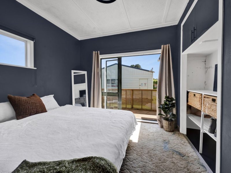 18 Cumming Street,  Okato