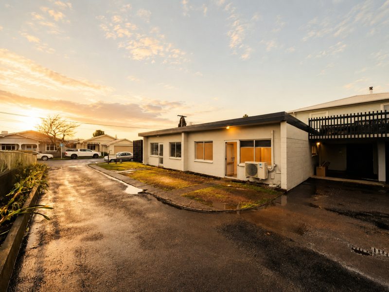 Unit 2/33 Fulford St