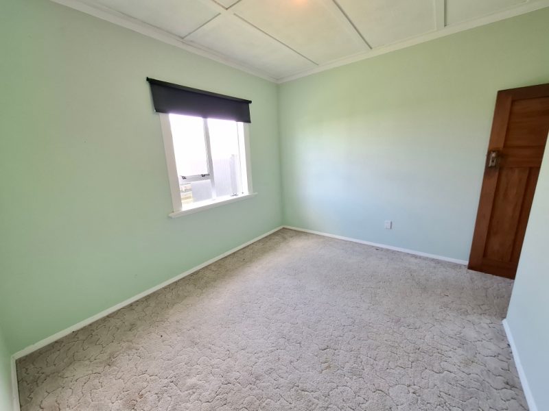 18 Cumming Street,  Okato