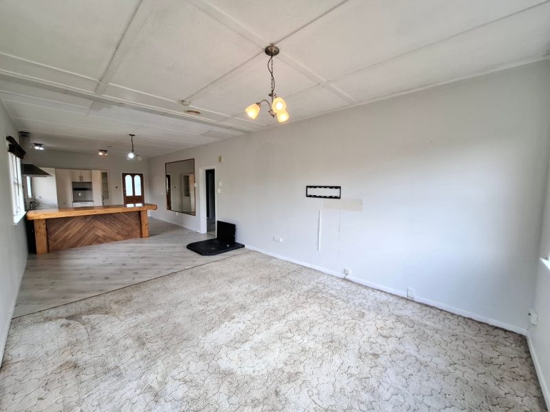 18 Cumming Street,  Okato