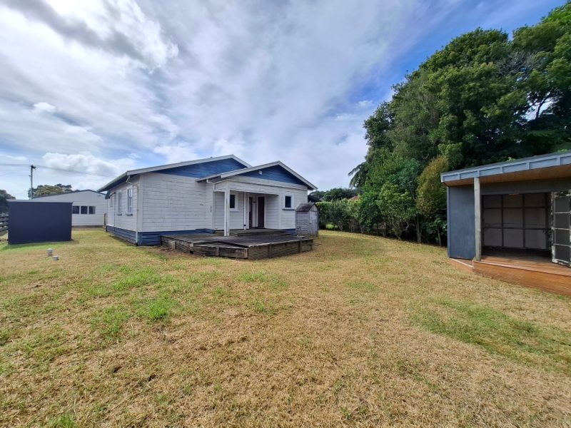 18 Cumming Street,  Okato