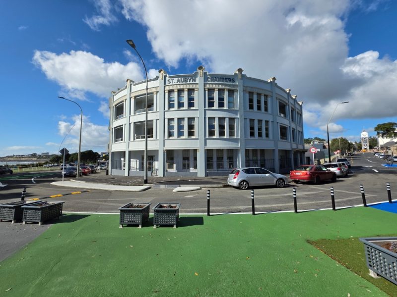 1B Queen Street, Central NP