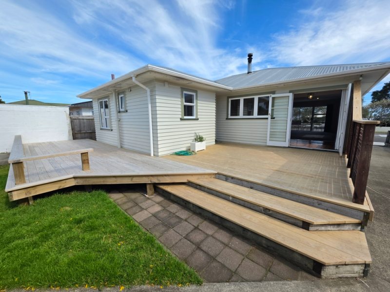 305 Frankley Rd, Ferndale