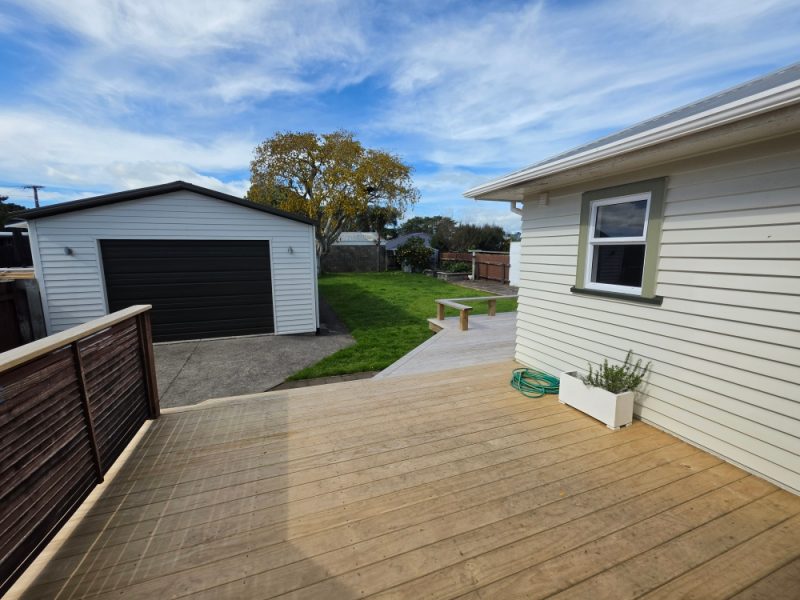 305 Frankley Rd, Ferndale