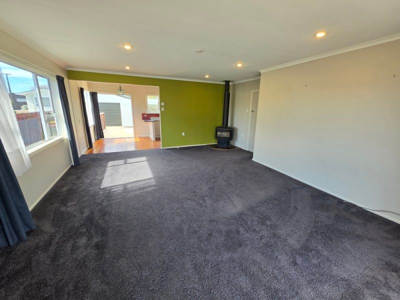 305 Frankley Rd, Ferndale